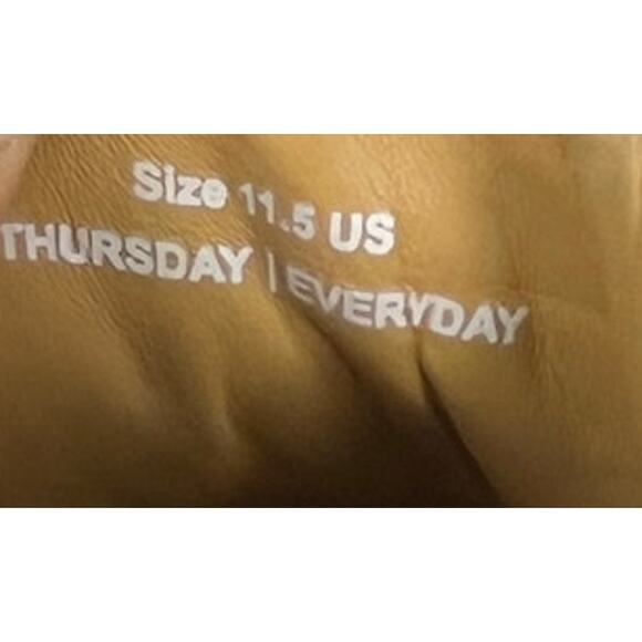 ***SOLD*** Thursday Boot Co. Premier Low Top White Leather Sneakers Size 11.5 - Picture 6 of 6